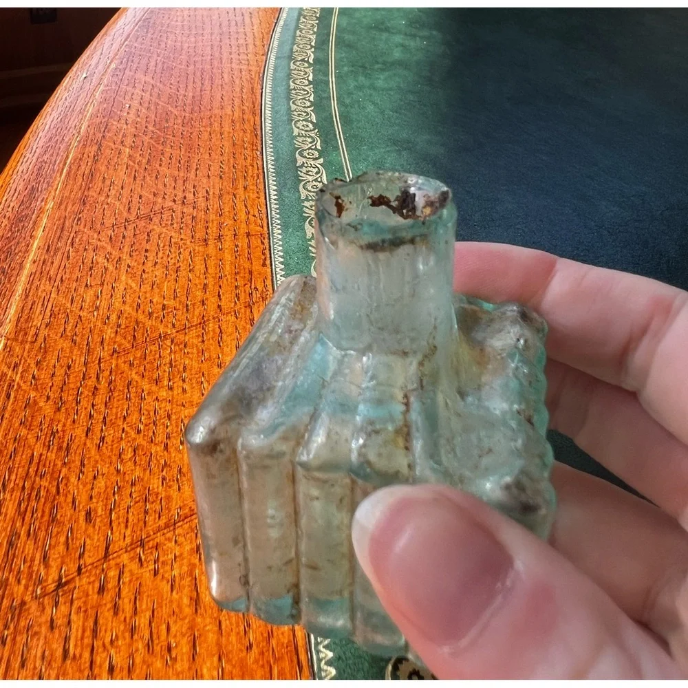 Antique Vintage Victorian Glass Inkwell - Picture 5 of 6